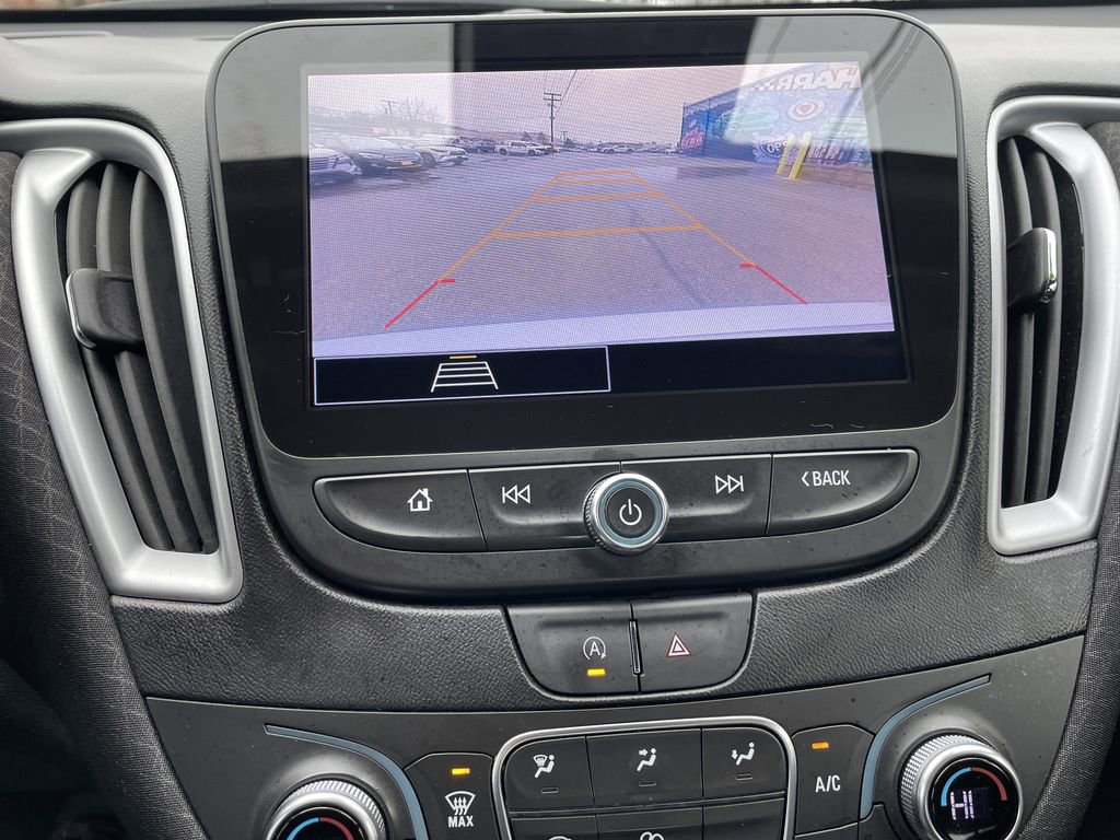 Used 2023 Chevrolet Malibu LT image 19
