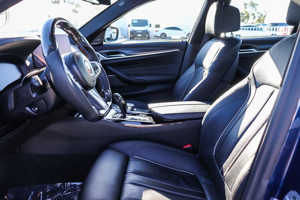 Used 2023 BMW M550i xDrive AWD/4WD image 22