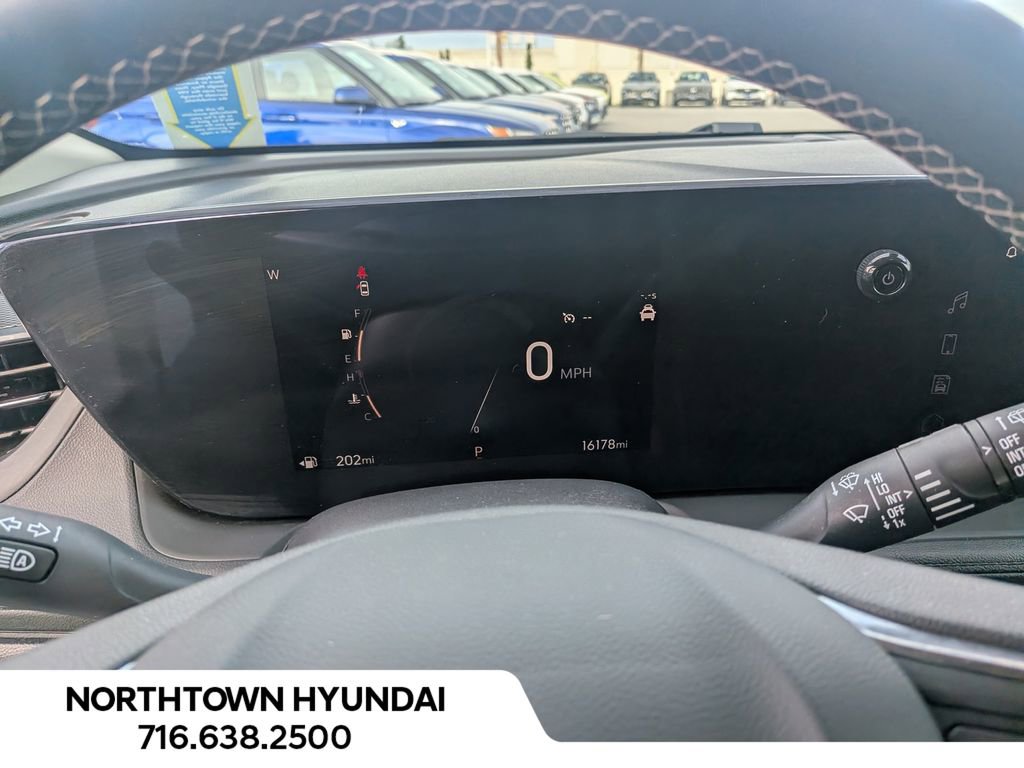 Used 2024 Buick Encore GX Preferred FWD image 8