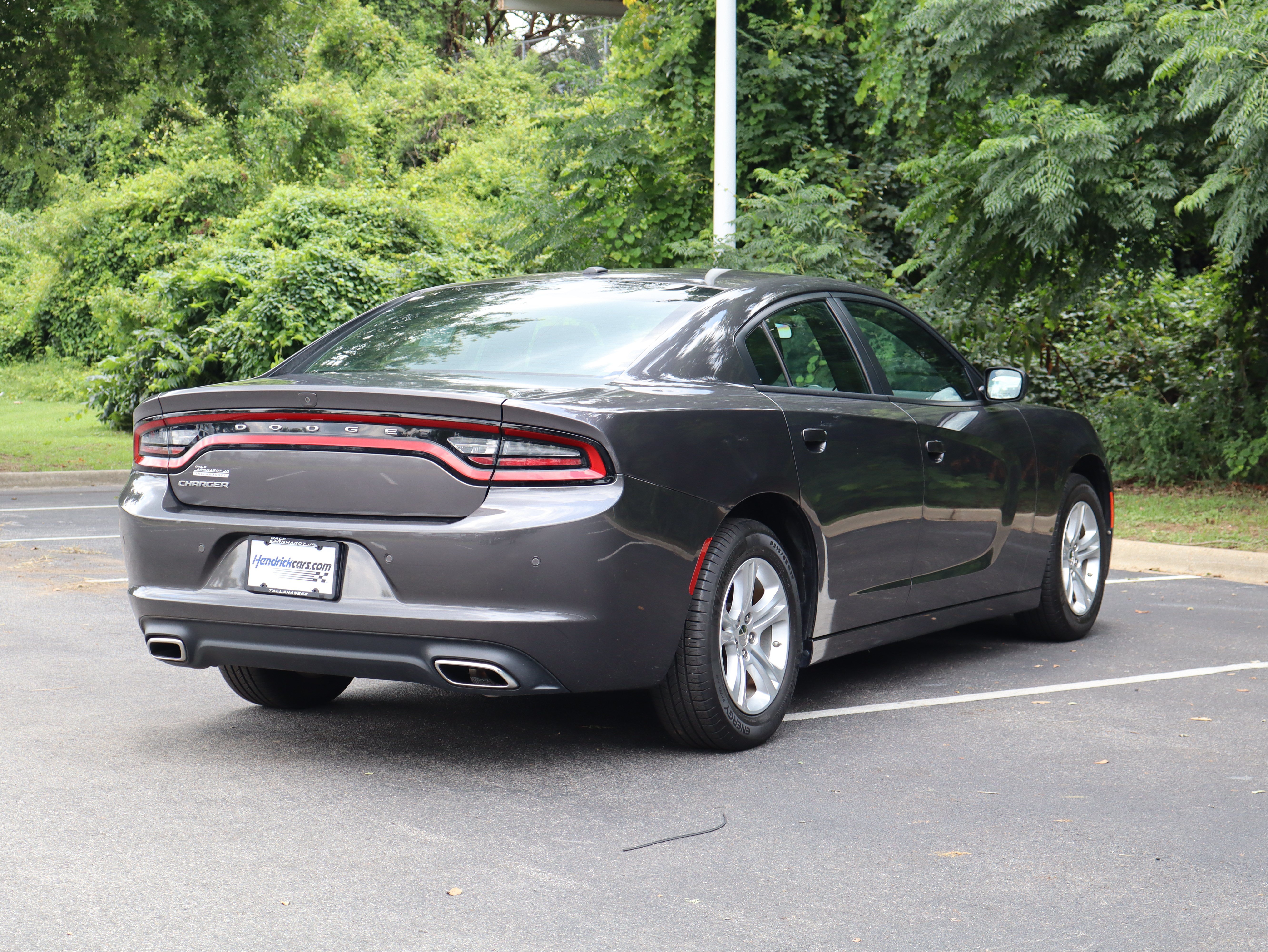 Used 2022 Dodge Charger SXT RWD image 9