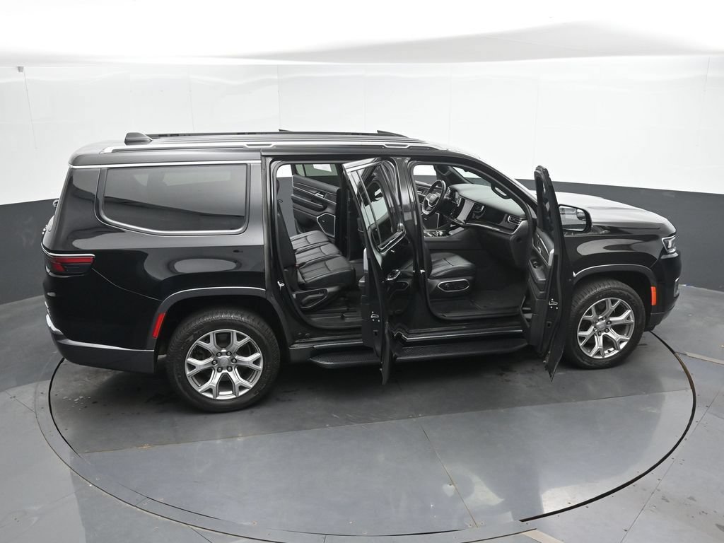 Used 2022 Jeep Wagoneer Series II AWD/4WD image 48