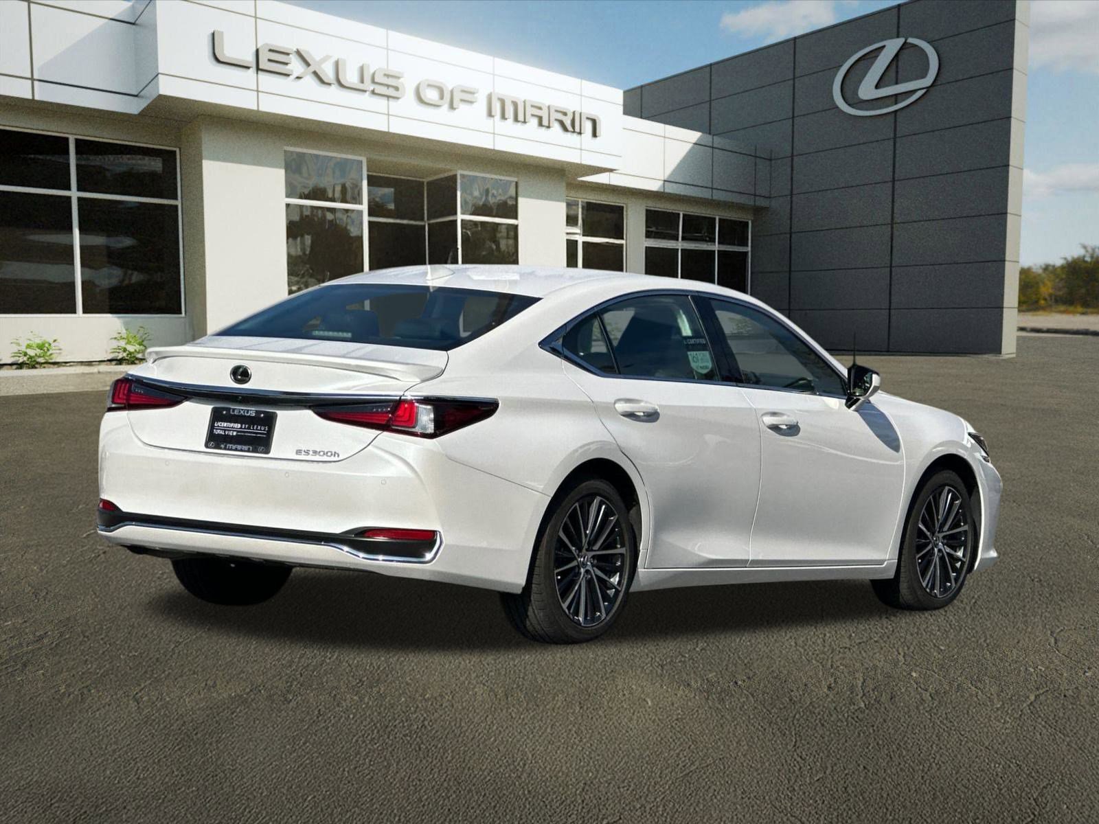 Certified 2025 Lexus ES 300h w/ Premium Package image 8
