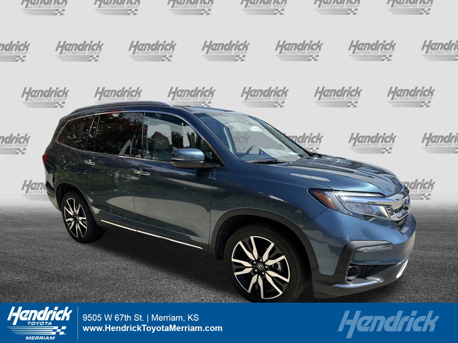 Used 2021 Honda Pilot Touring image 1