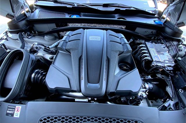 New 2026 Porsche Macan S image 38