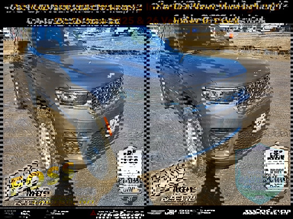 New 2025 Jeep Grand Cherokee Laredo image 1