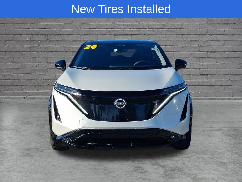 Used 2024 Nissan Ariya AWD image 2