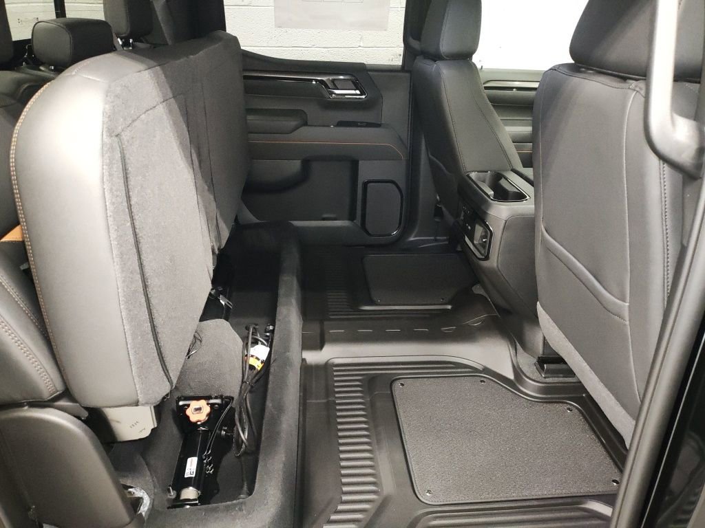 New 2026 GMC Sierra 1500 AT4 w/ AT4 Premium Package AWD/4WD image 13