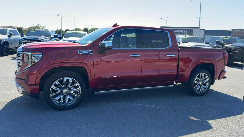 Used 2024 GMC Sierra 1500 Denali AWD/4WD image 3
