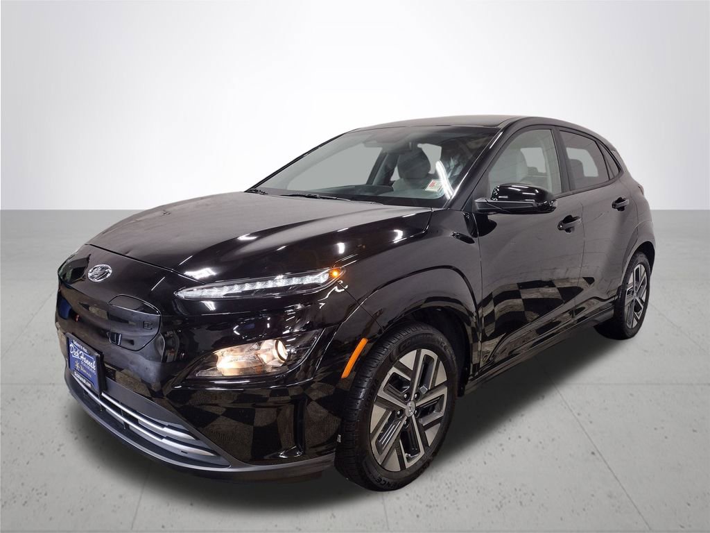 Certified 2023 Hyundai Kona SE w/ Cargo Package image 2