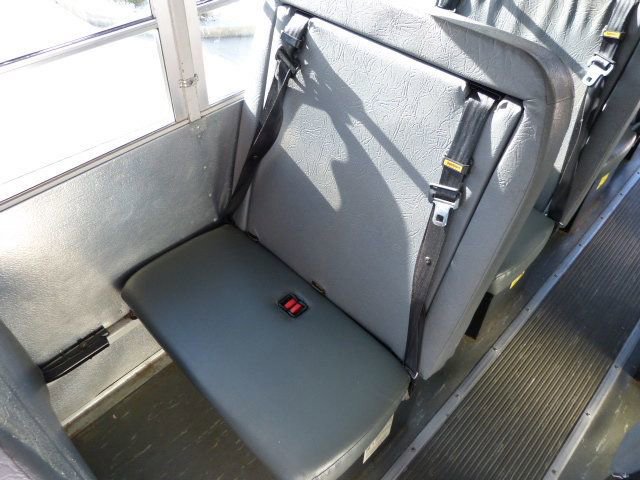 Used 2007 Chevrolet Express 3500 w/ School Bus Package image 27