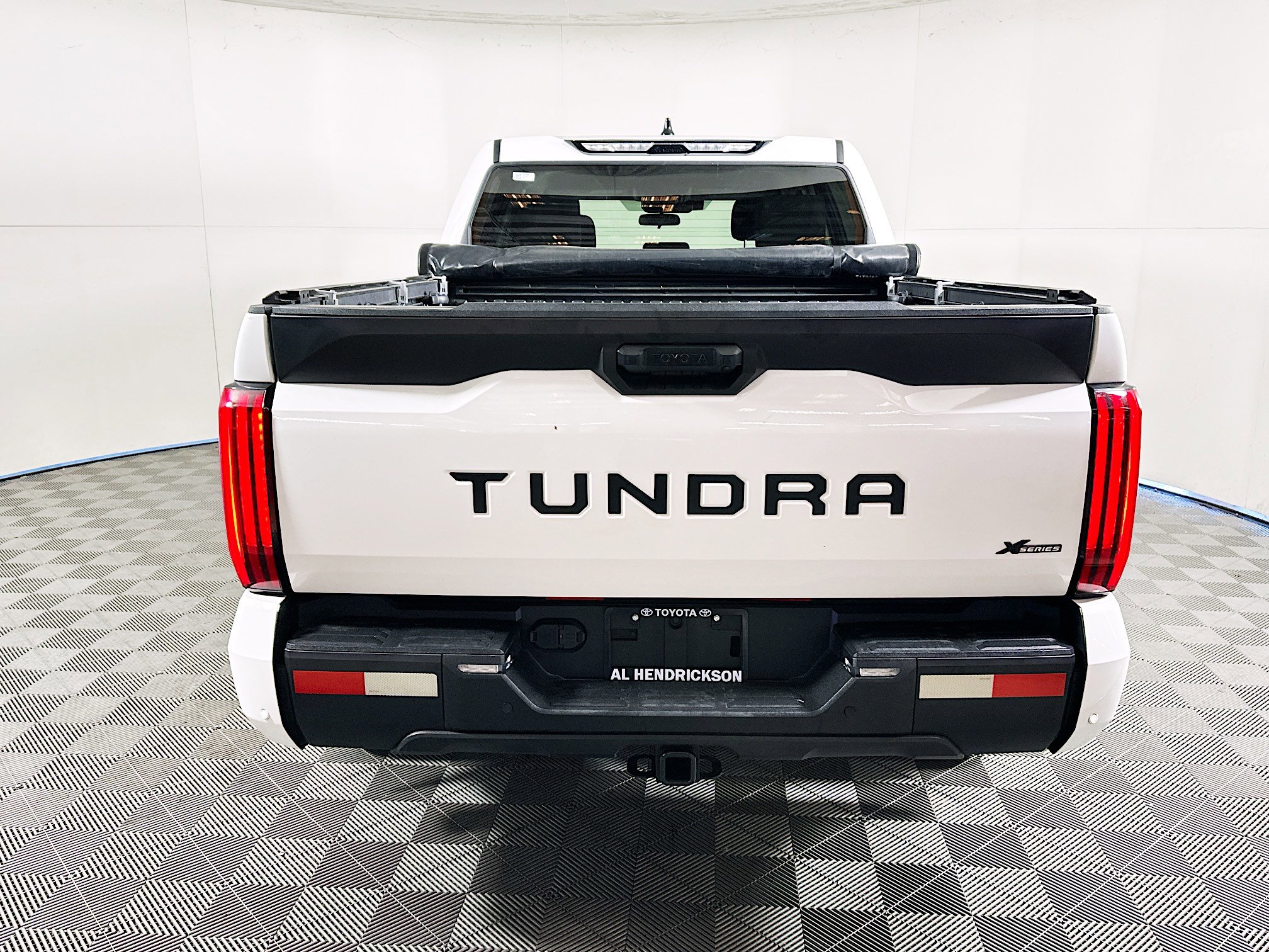 Used 2023 Toyota Tundra SR5 w/ SR5 Convenience Package image 4