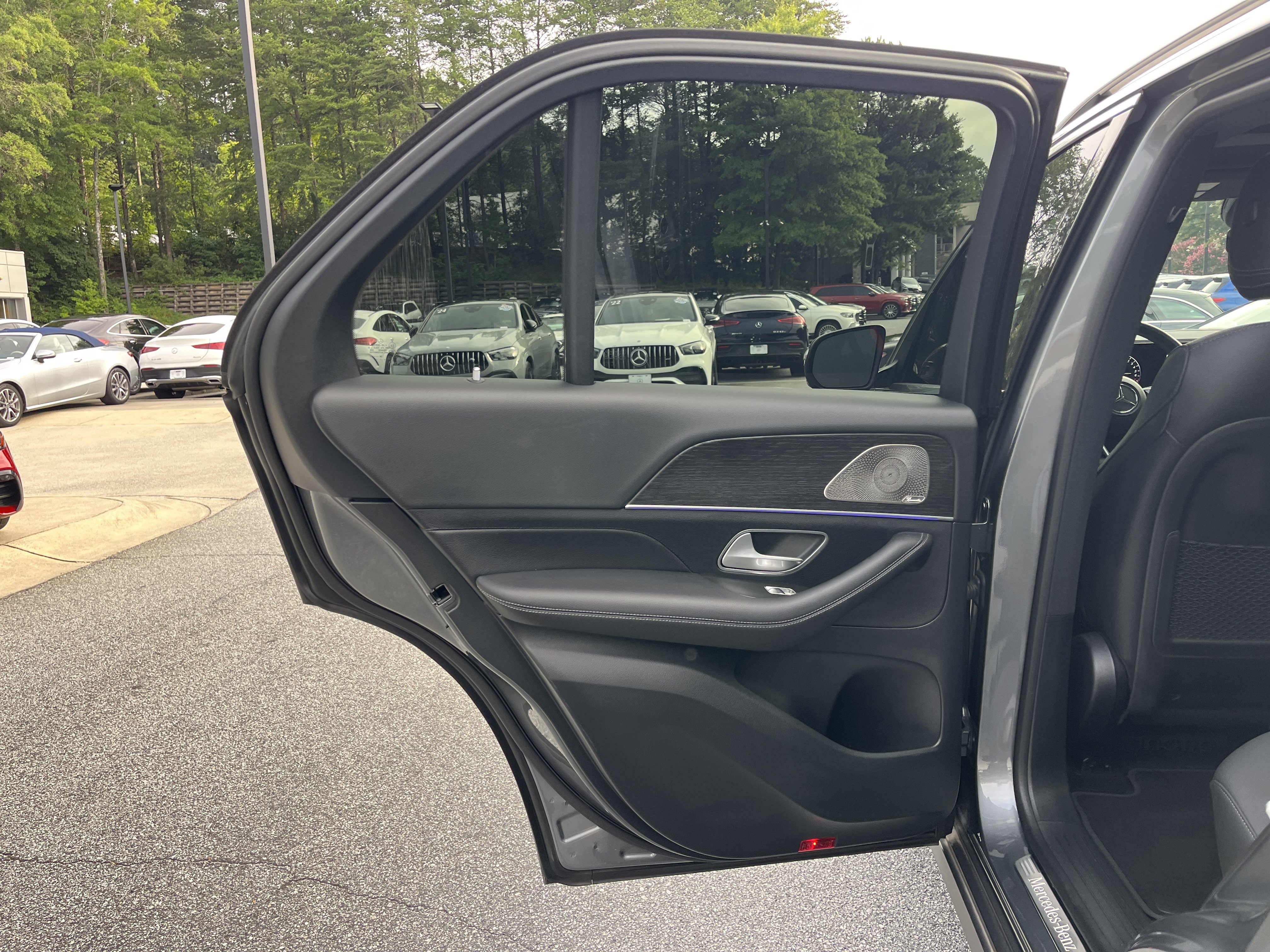 Certified 2025 Mercedes-Benz GLE 450e 4MATIC image 42