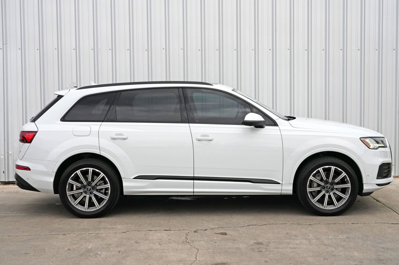Used 2022 Audi Q7 Premium Plus image 52