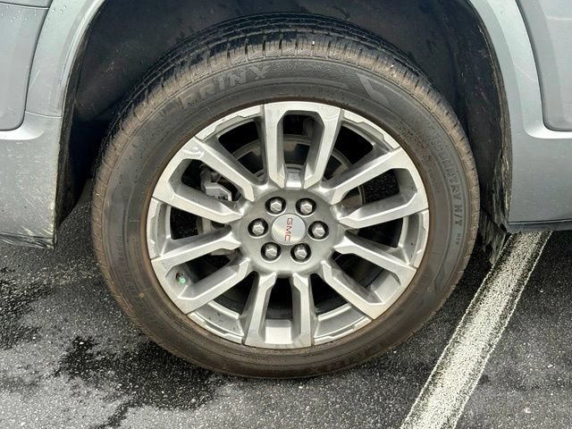 Used 2023 GMC Acadia Denali w/ Denali Ultimate Package FWD image 30