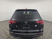 Used 2023 Volkswagen Tiguan SE FWD image 5
