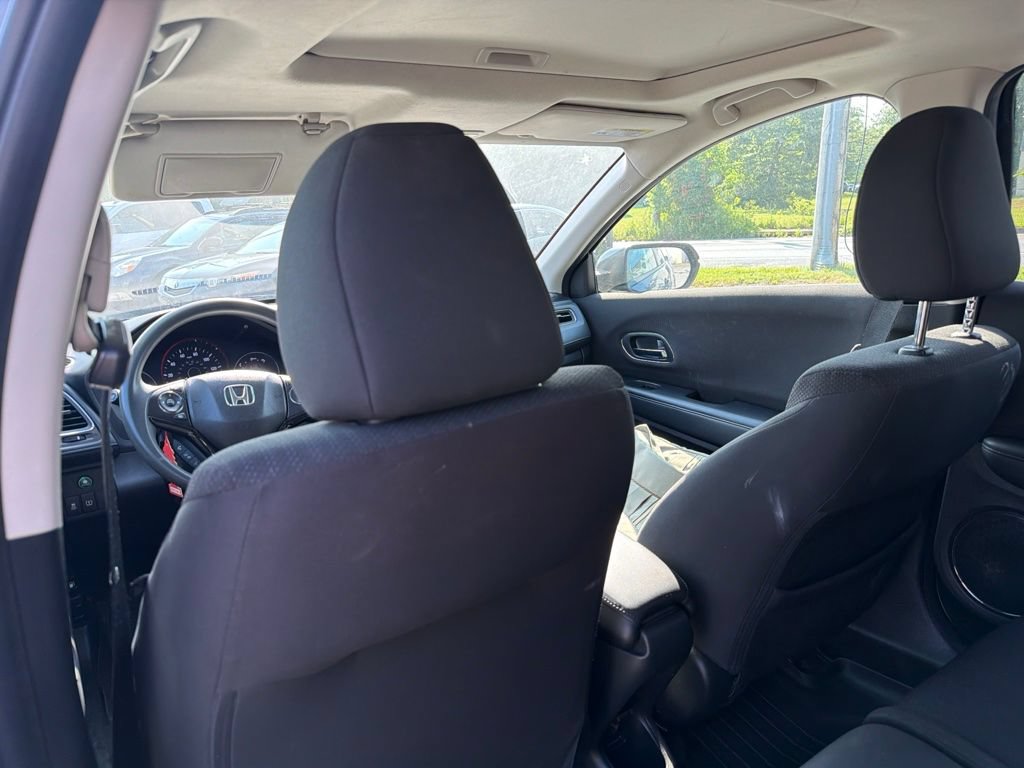Used 2018 Honda HR-V EX image 12