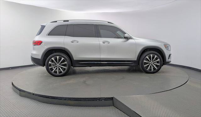 Used 2021 Mercedes-Benz GLB 250 w/ Premium Package image 9