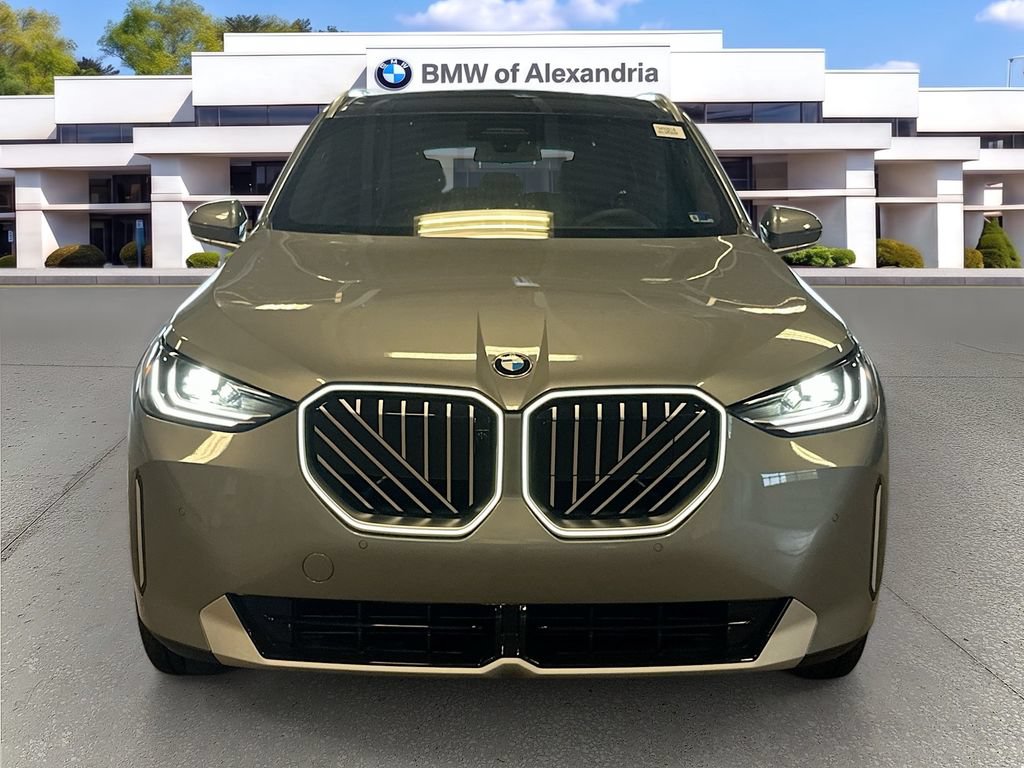 New 2026 BMW X3 xDrive30i w/ Premium Package AWD/4WD image 2