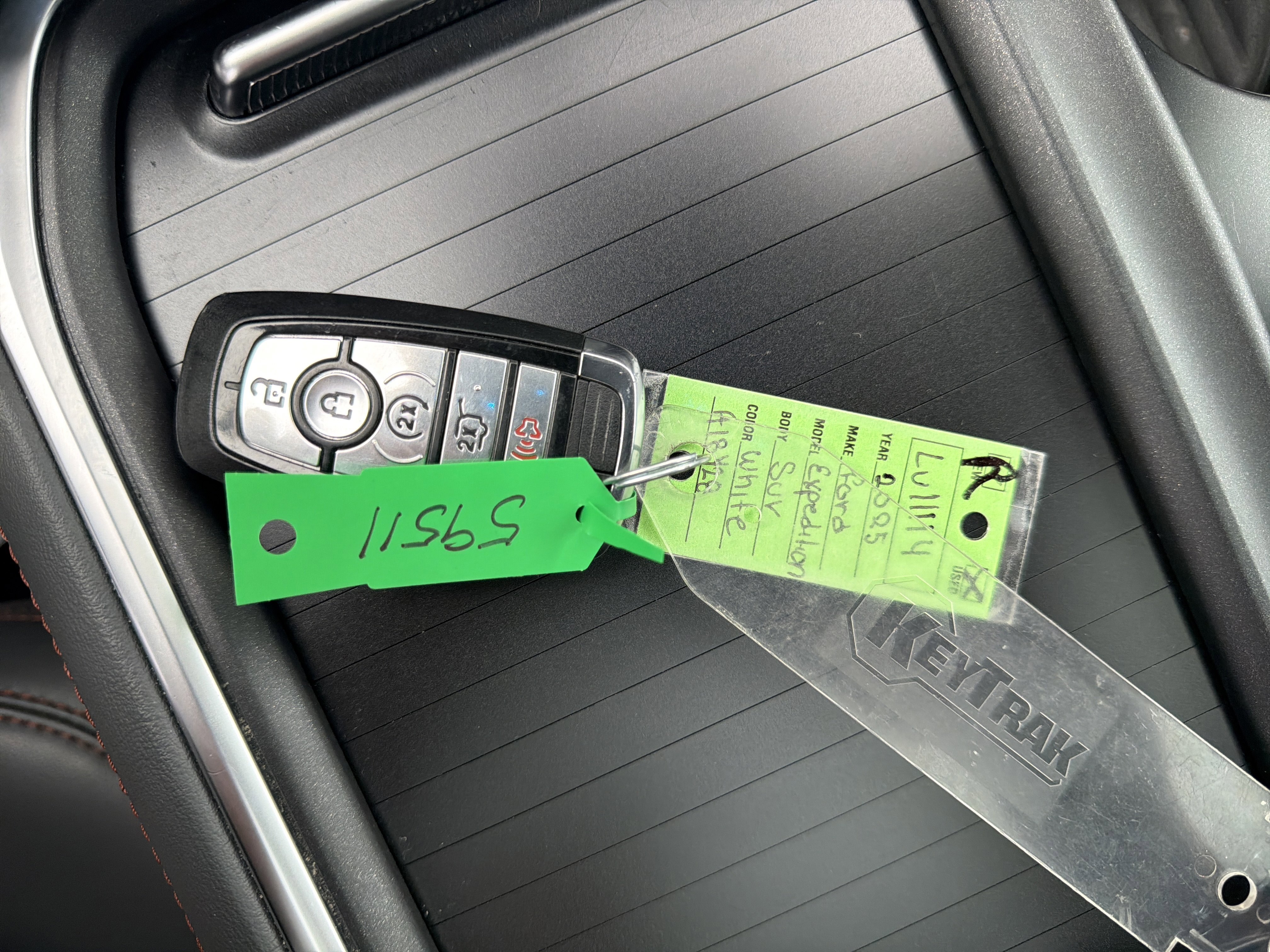 Used 2025 Ford Expedition Max Active image 32