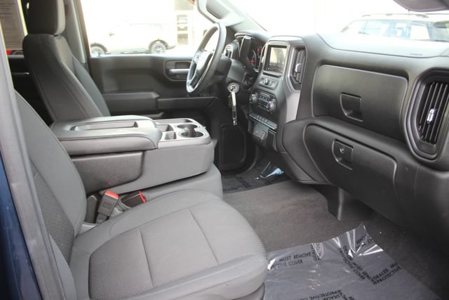 Used 2020 Chevrolet Silverado 1500 Custom Trail Boss w/ Custom Convenience Package AWD/4WD image 31