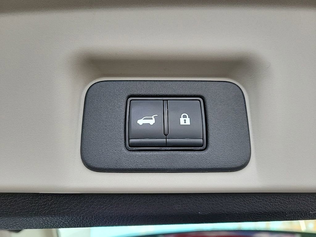 Used 2023 Nissan Ariya FWD image 19