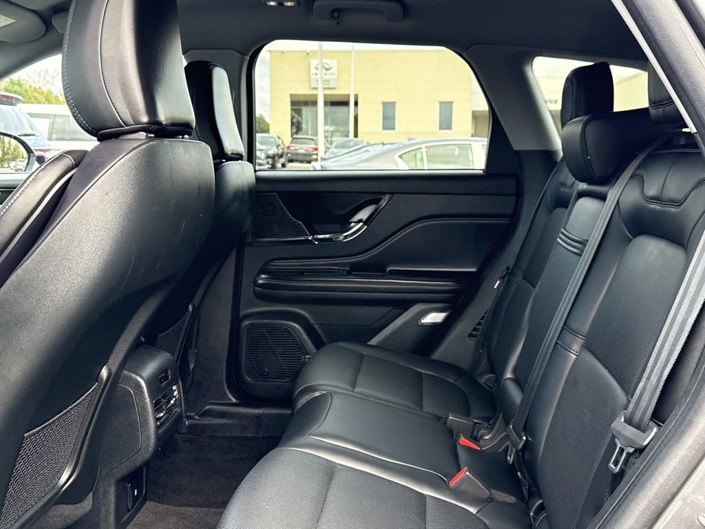 Used 2022 Lincoln Corsair AWD w/ Equipment Group 101A image 18