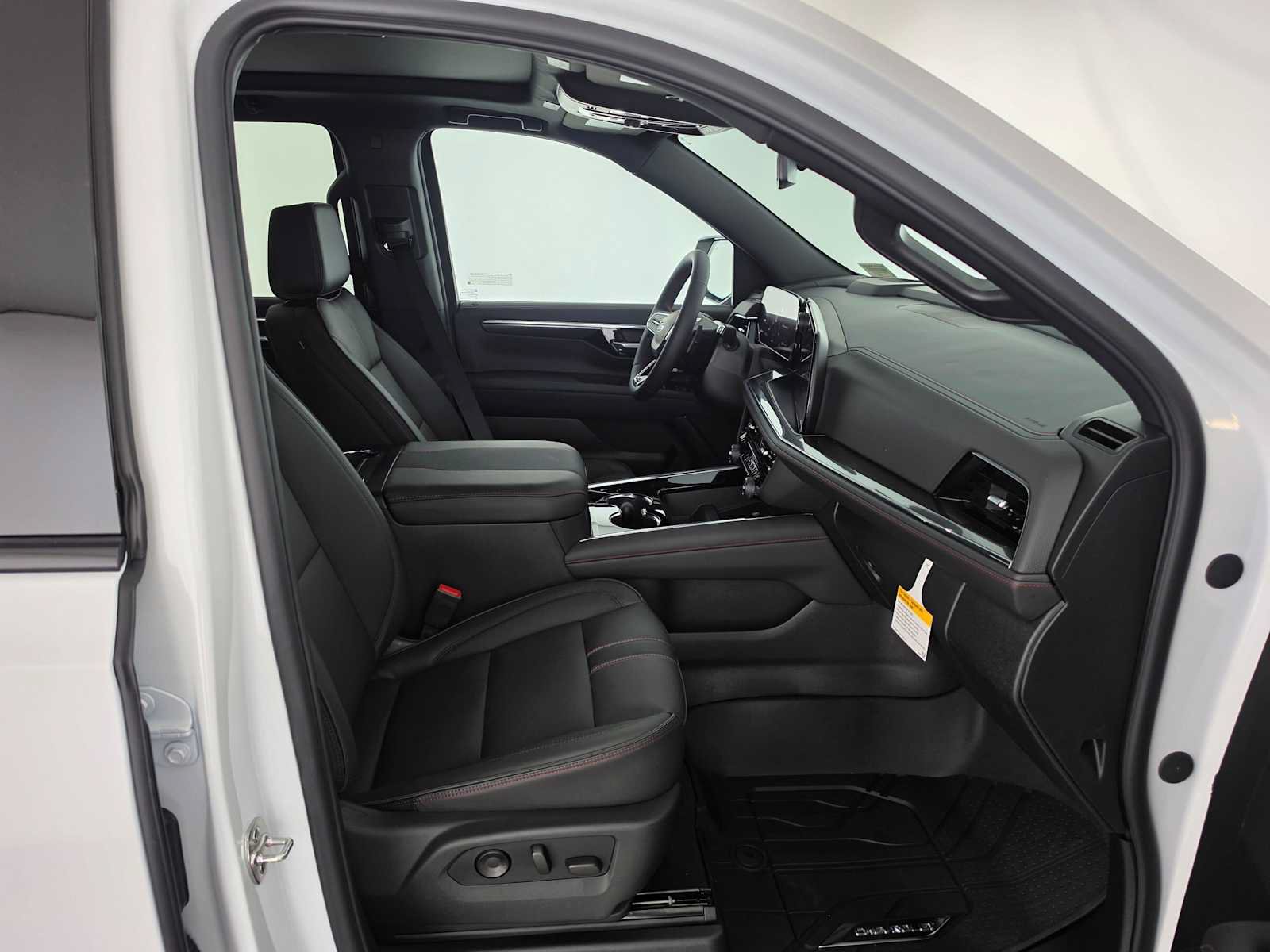 New 2026 Chevrolet Tahoe RST w/ Comfort Package AWD/4WD image 10