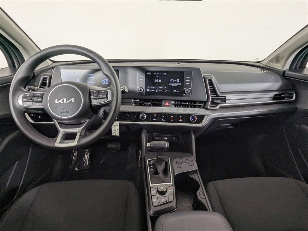 Used 2025 Kia Sportage LX image 14