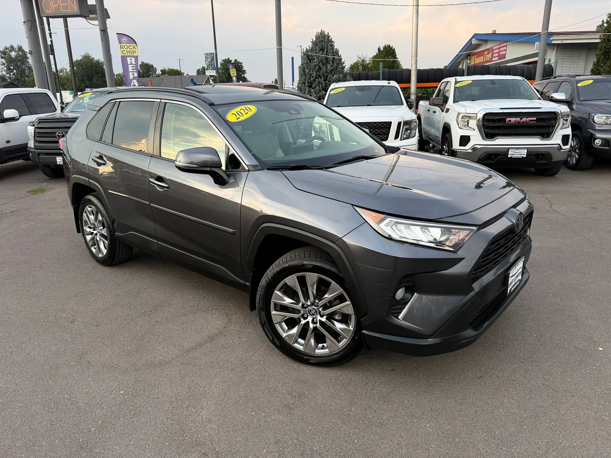 Used 2020 Toyota RAV4 XLE Premium AWD/4WD image 3