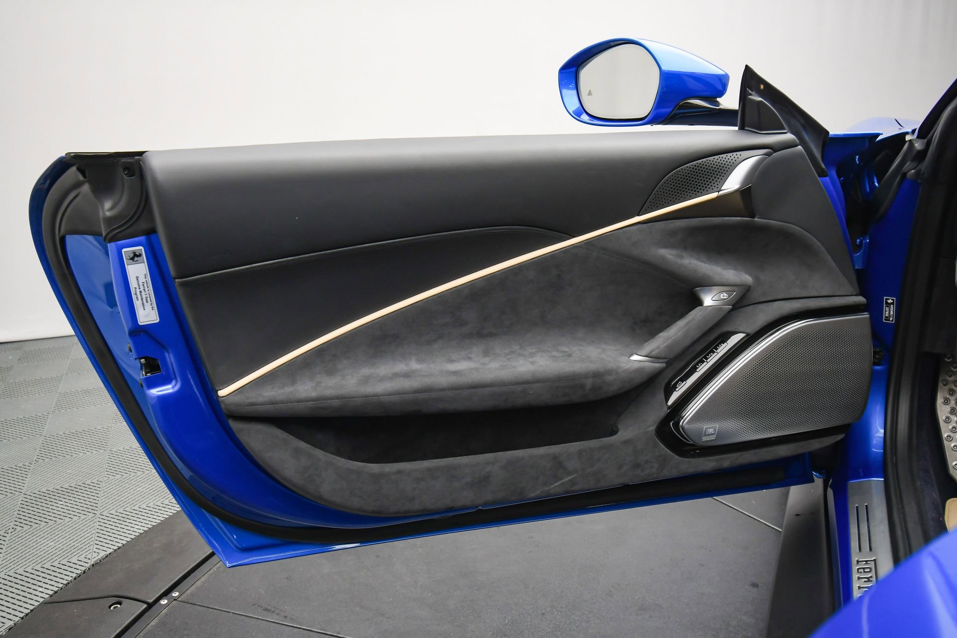 Used 2025 Ferrari Roma Spider image 49