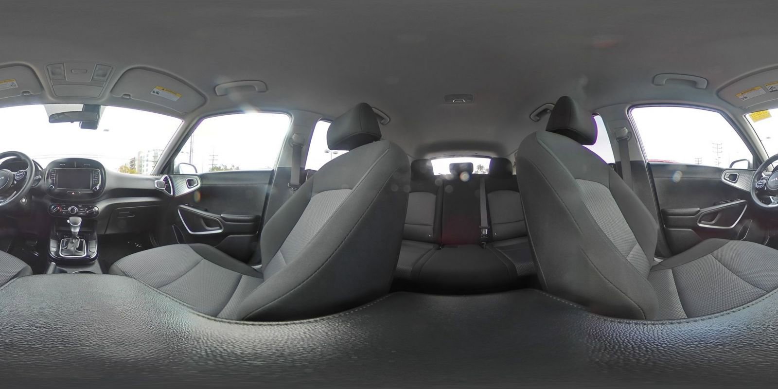 Used 2025 Kia Soul LX w/ LX Technology Package FWD image 42