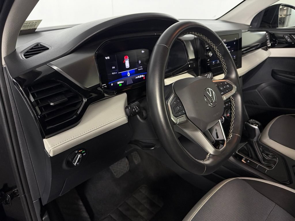 Used 2025 Volkswagen Taos S FWD image 13