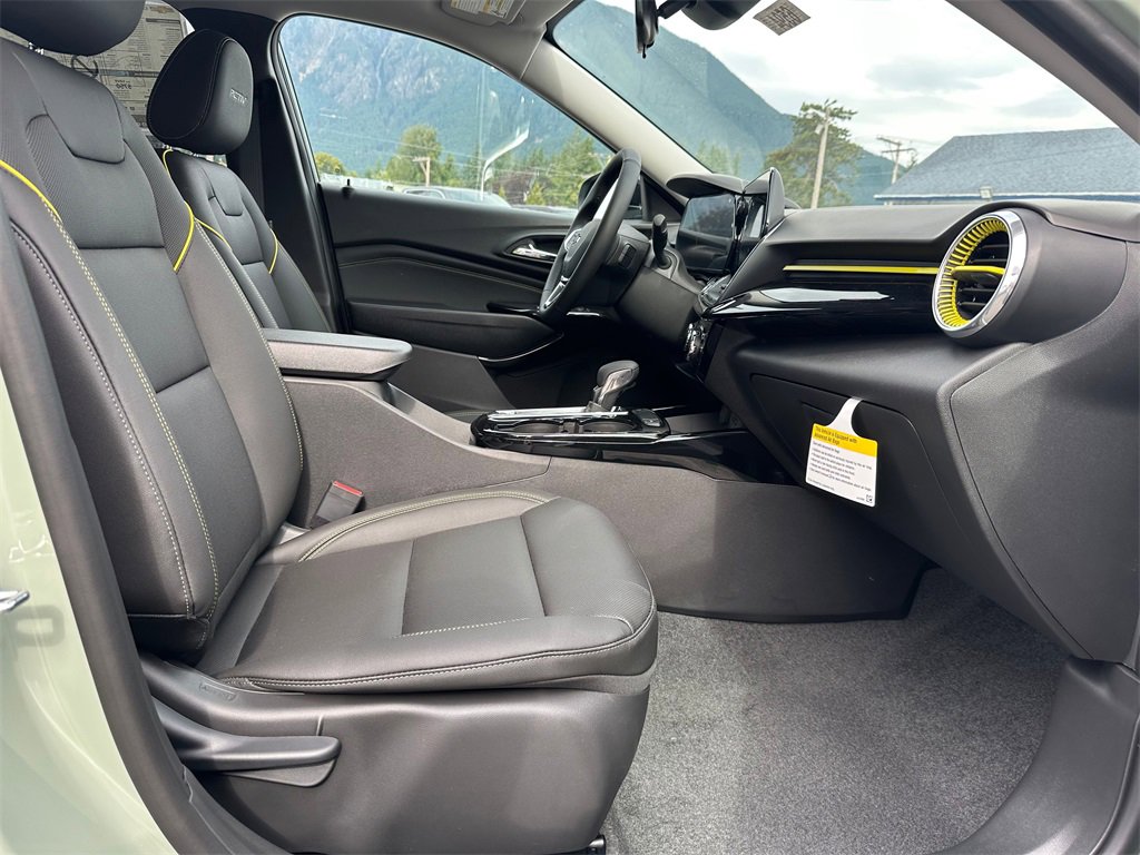 New 2025 Chevrolet Trax ACTIV w/ Sunroof Package image 11
