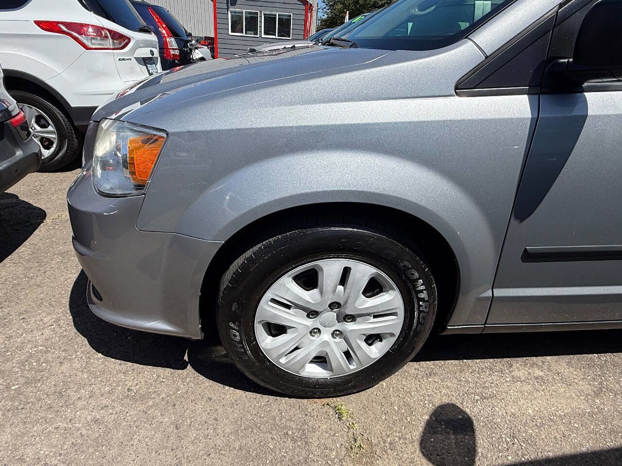Used 2014 Dodge Grand Caravan SE image 6