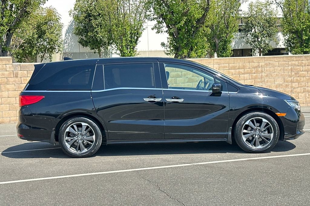 Certified 2023 Honda Odyssey Elite image 3