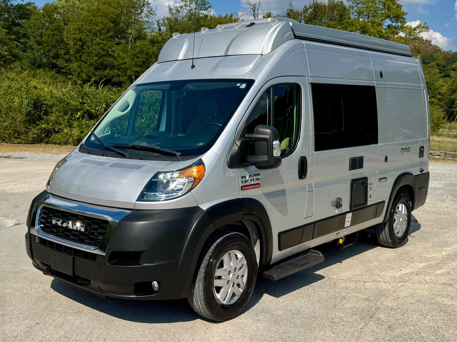 Used 2021 RAM ProMaster 1500 w/ Convenience Group FWD image 2