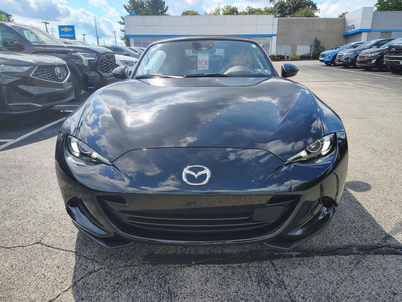 Used 2024 MAZDA MX-5 Miata Grand Touring w/ Appearance Package RWD image 2