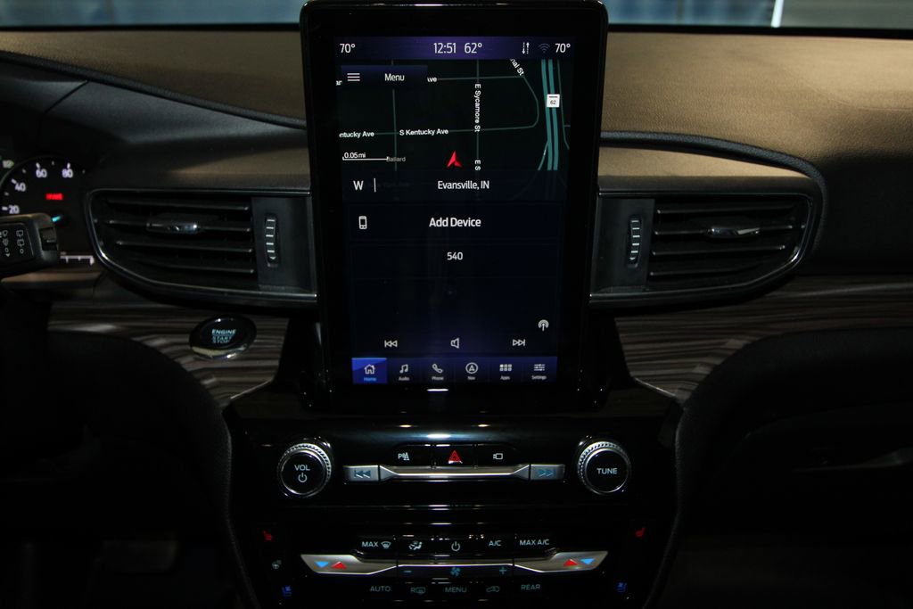 Used 2023 Ford Explorer Limited w/ Limited Technology Package image 19