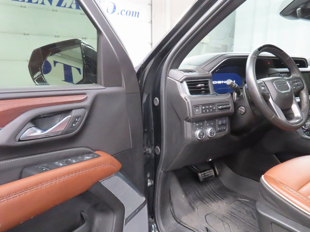 Used 2023 GMC Yukon Denali Ultimate w/ LPO, Floor Liner Package AWD/4WD image 58