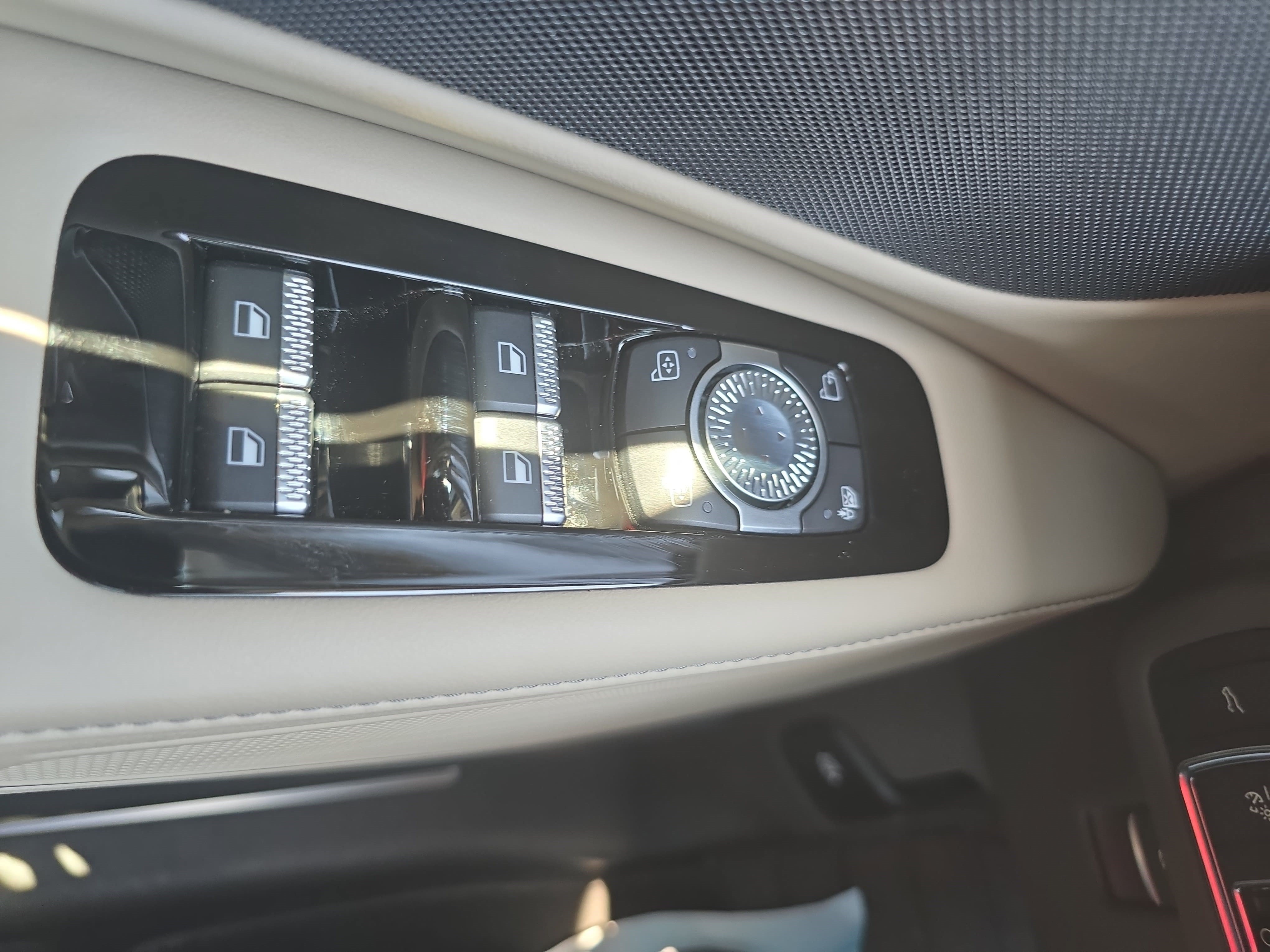 Certified 2025 Lincoln Nautilus Premier AWD/4WD image 27