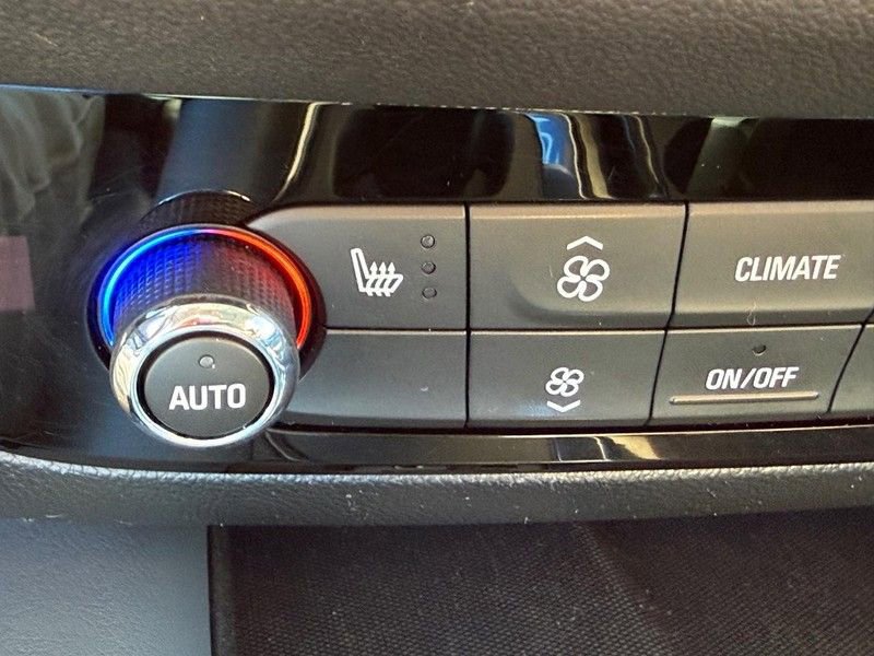 Used 2020 Buick Enclave Essence image 26