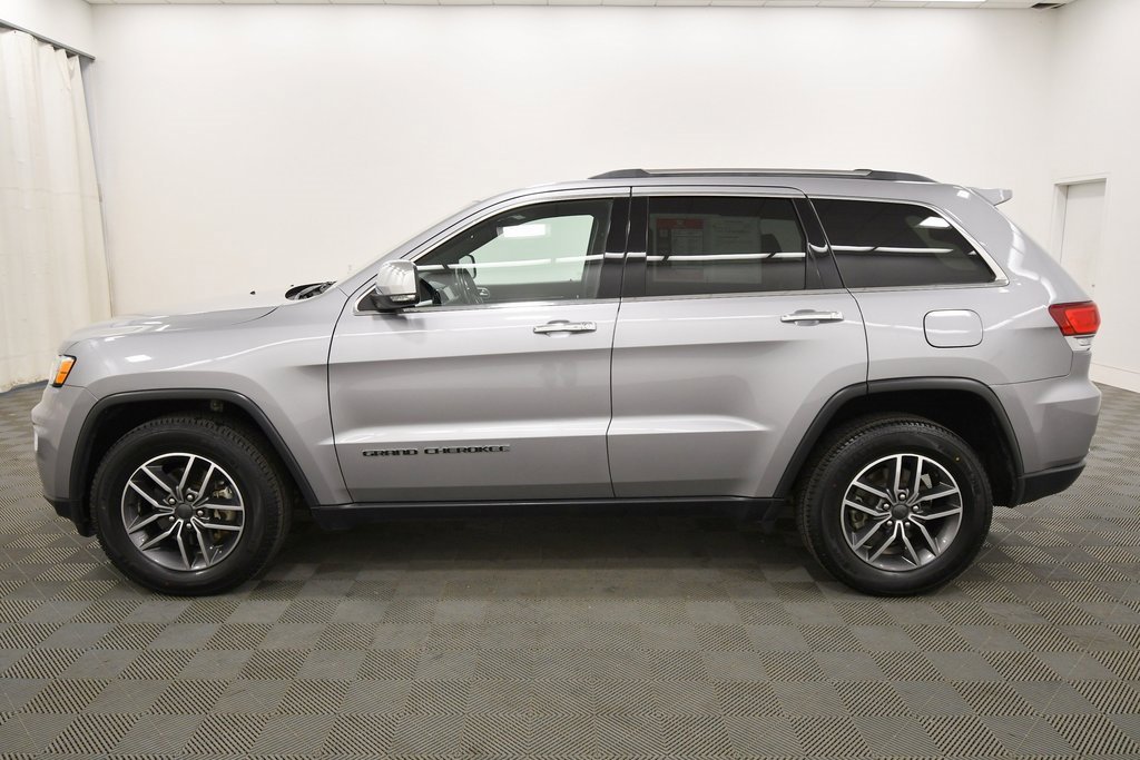 Used 2020 Jeep Grand Cherokee Limited w/ Luxury Group II image 4