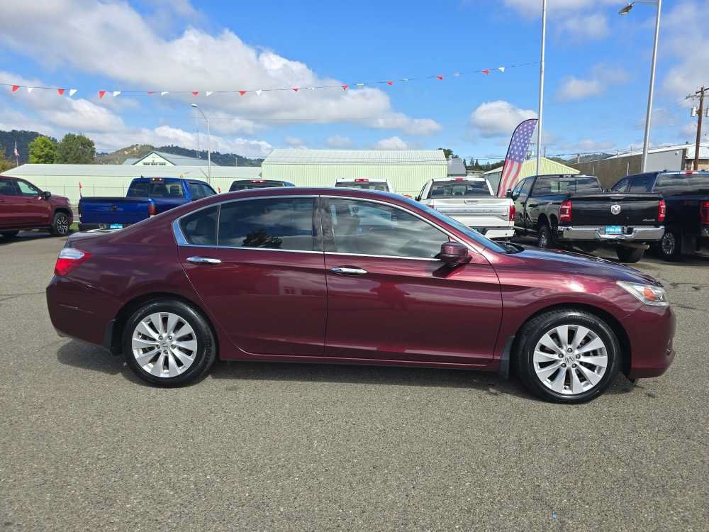 Used 2015 Honda Accord Touring image 6