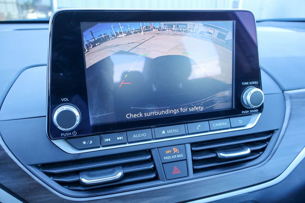 Used 2023 Nissan Altima 2.5 SV image 4