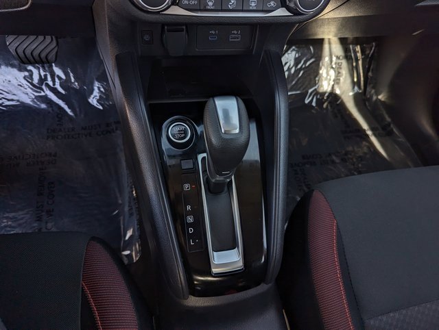 Used 2025 Nissan Versa SR image 17