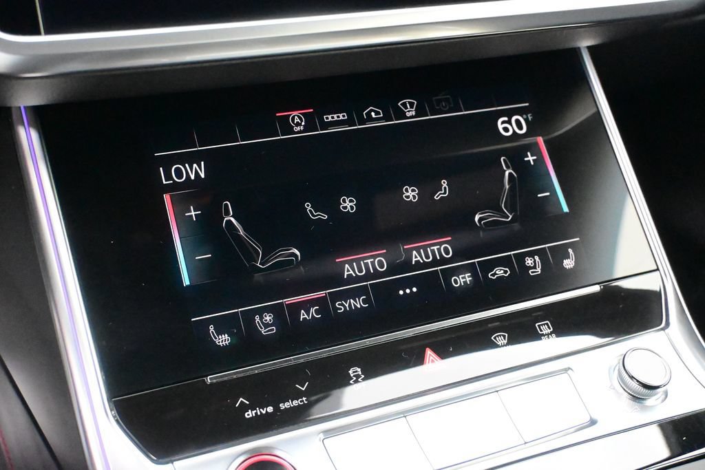 Used 2021 Audi RS 6 AWD/4WD image 24