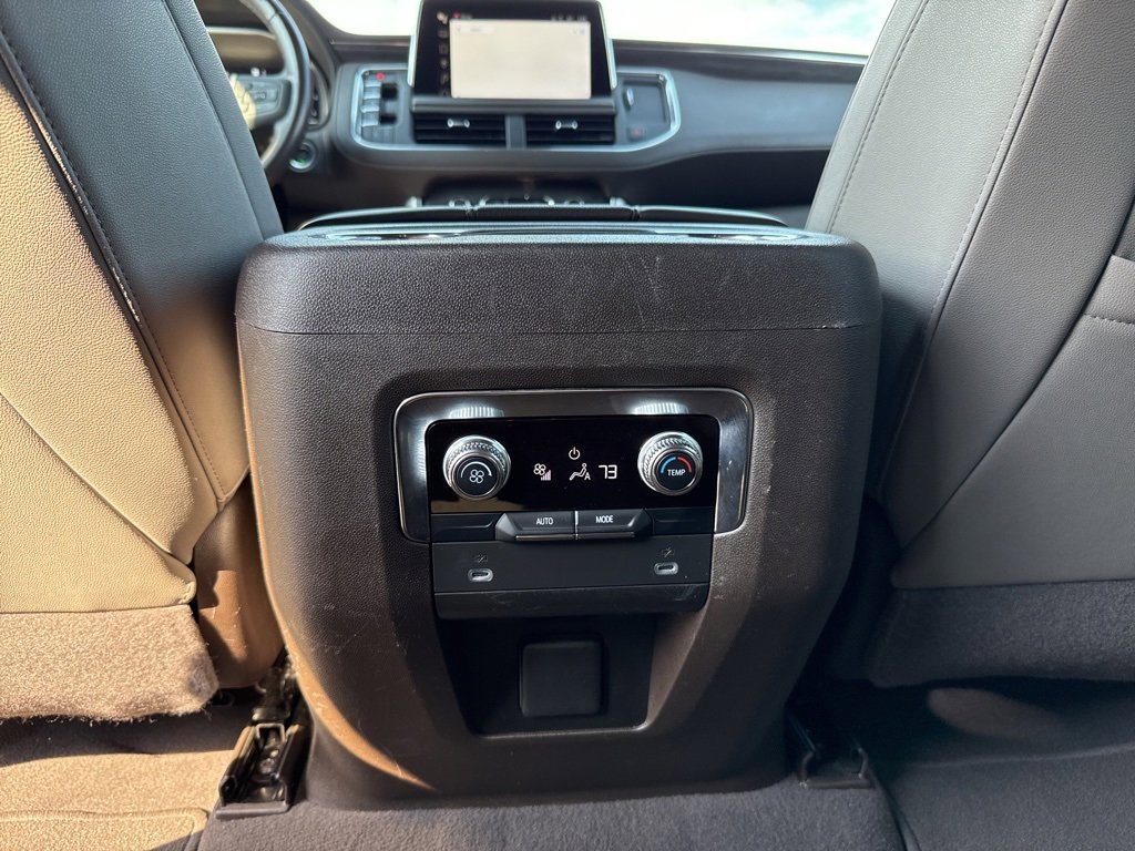 Used 2023 GMC Yukon SLT image 25