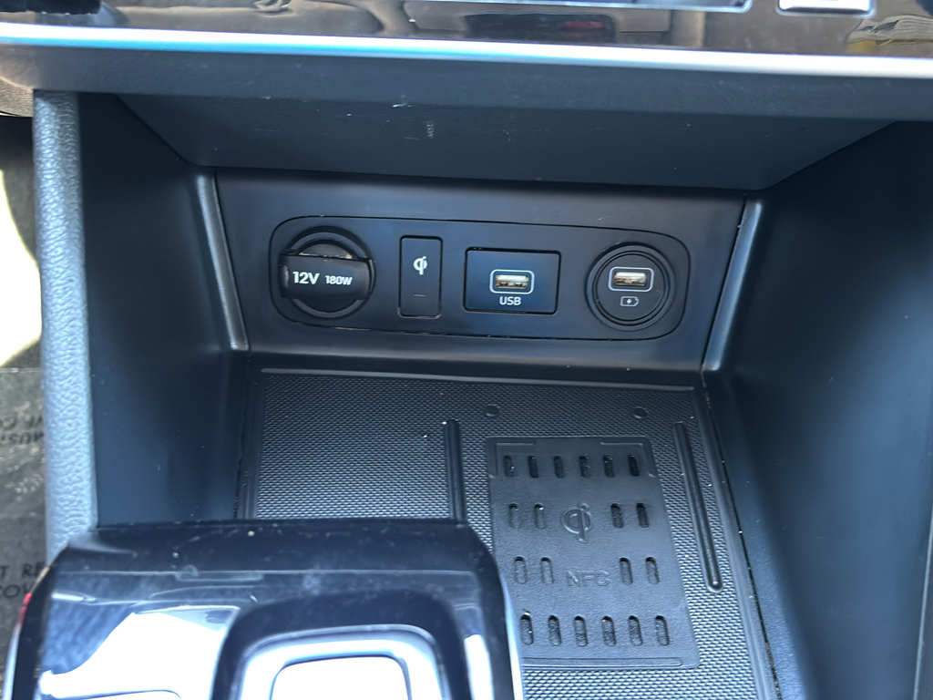 Used 2023 Hyundai Sonata Limited w/ Cargo Package FWD image 27