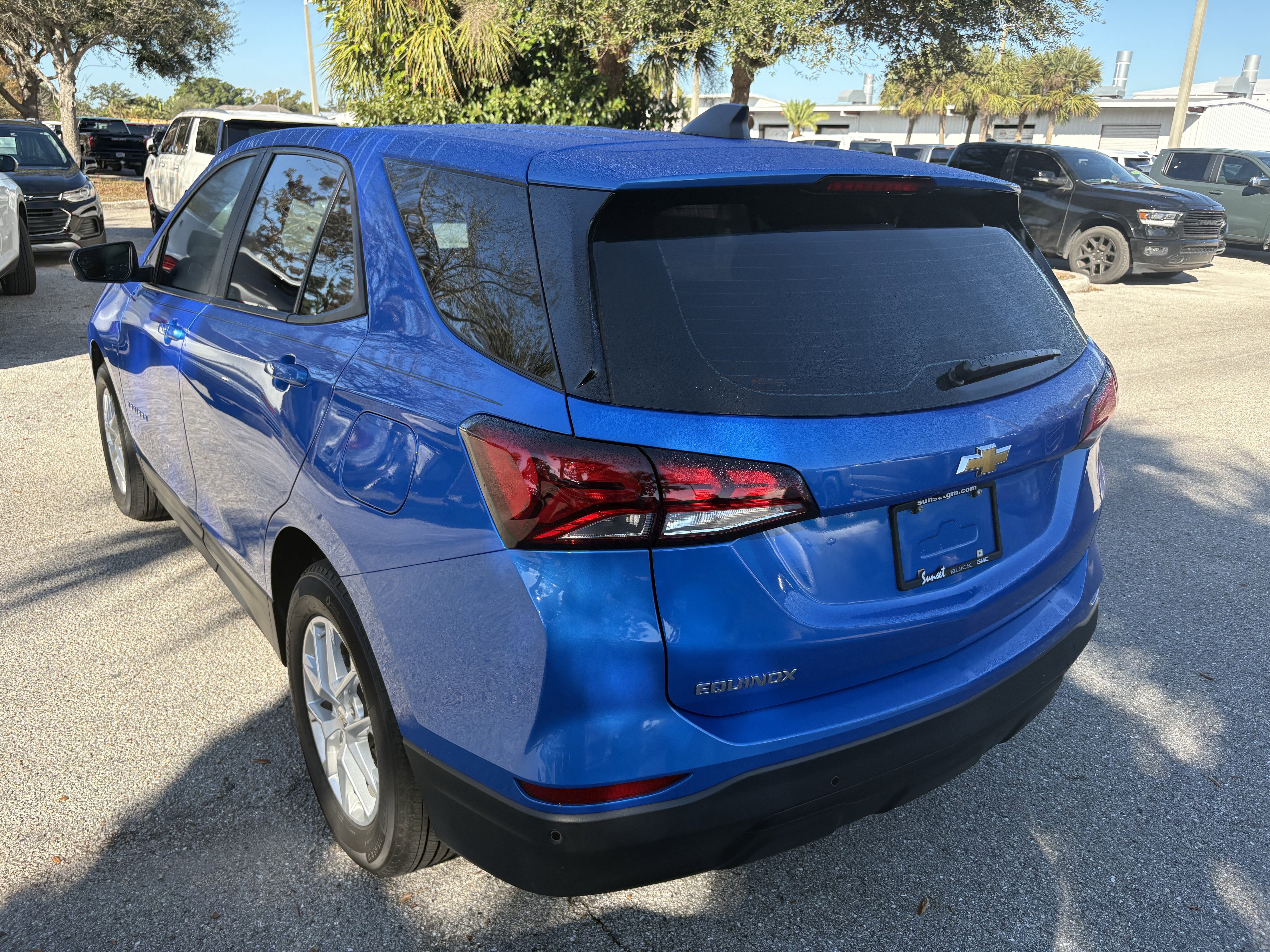 Used 2024 Chevrolet Equinox LS w/ Driver Confidence II Package image 5