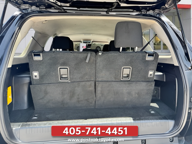 Used 2021 Toyota 4Runner SR5 AWD/4WD image 22
